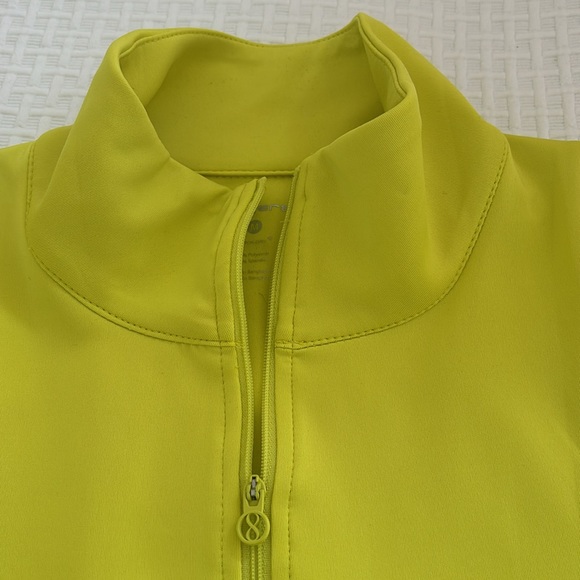 Yellow poly spandex jacket, size M. - Picture 2 of 7